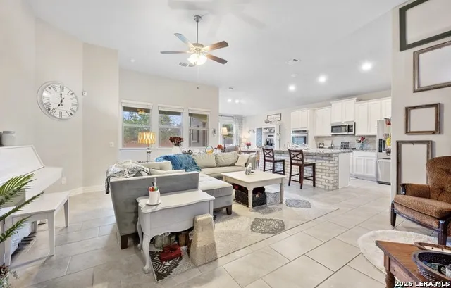 3602 High Cloud Dr New Braunfels, TX 78130