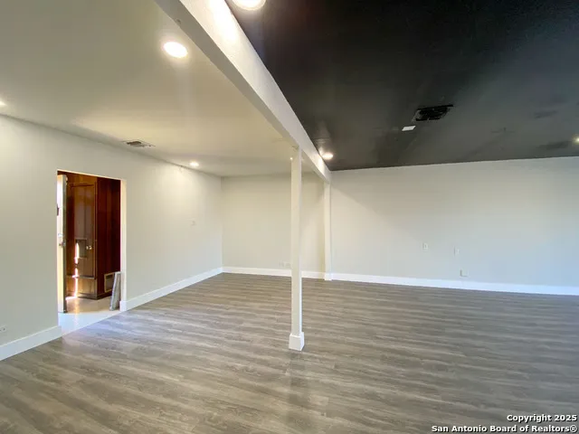 133 BANDERA RD San Antonio, TX 78228