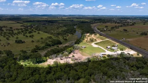 13502 US Hwy 290