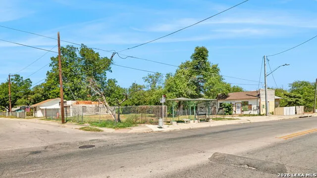 111 & 115 Pleasanton Road San Antonio, TX 78214