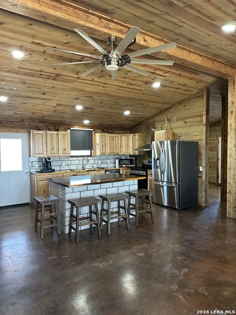 2724 Sd 24910 Rocksprings, TX 78880