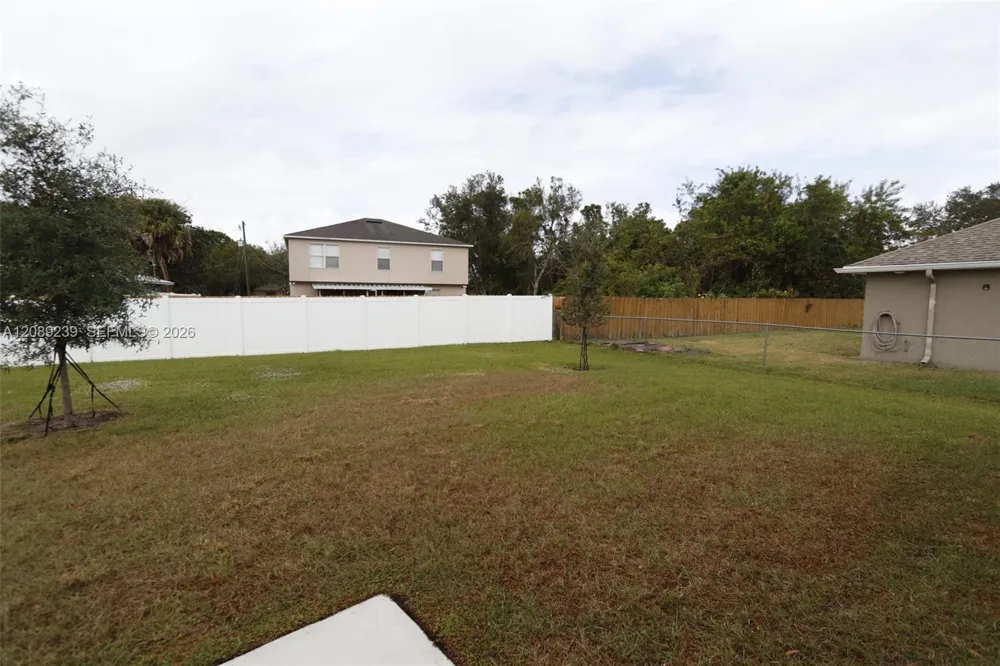 702 SW Aster Rd Port St. Lucie, FL 34953