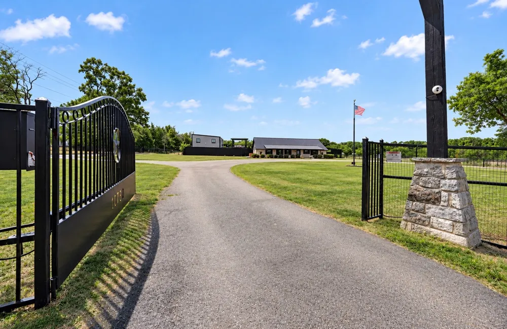 10790 County Road 2450 Terrell, TX 75160