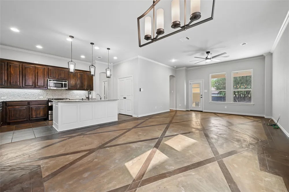 6918 Belteau Lane Dallas, TX 75227