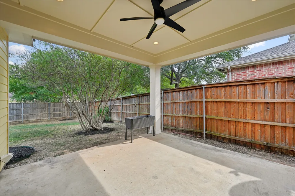 6918 Belteau Lane Dallas, TX 75227