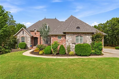 8700 Crest Lane