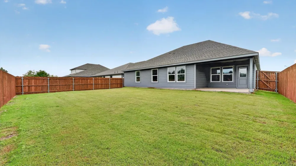 1501 SHELDON DRIVE DeSoto, TX 75115