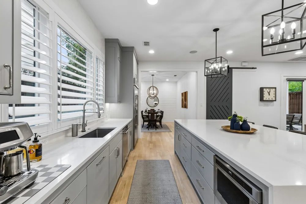 7210 Casa Loma Avenue Dallas, TX 75214