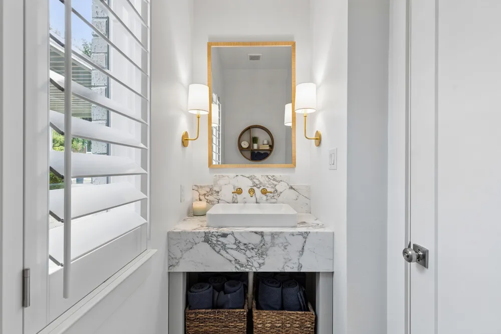 7210 Casa Loma Avenue Dallas, TX 75214