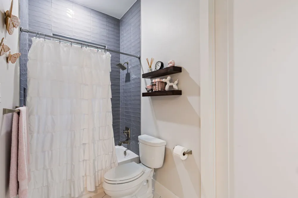 7210 Casa Loma Avenue Dallas, TX 75214