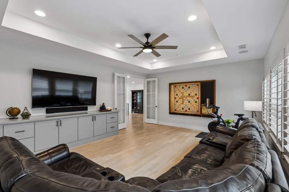 7210 Casa Loma Avenue Dallas, TX 75214