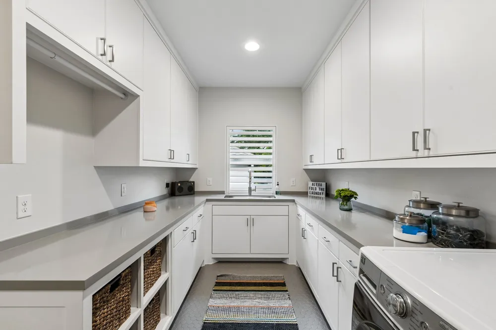 7210 Casa Loma Avenue Dallas, TX 75214
