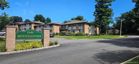 711 Sierra Vista Lane #711