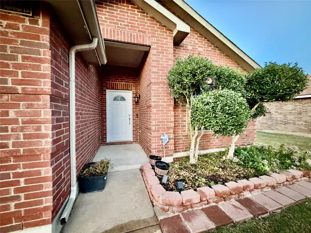 8107 Stowe Springs Lane Arlington, TX 76002
