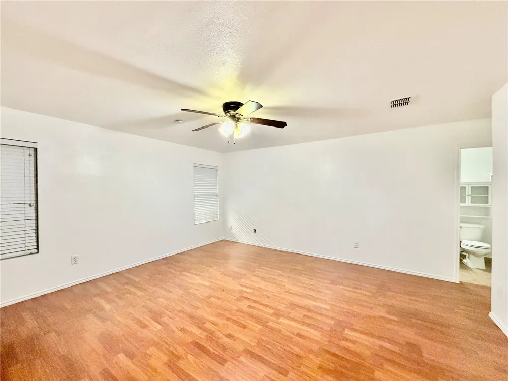 8107 Stowe Springs Lane Arlington, TX 76002