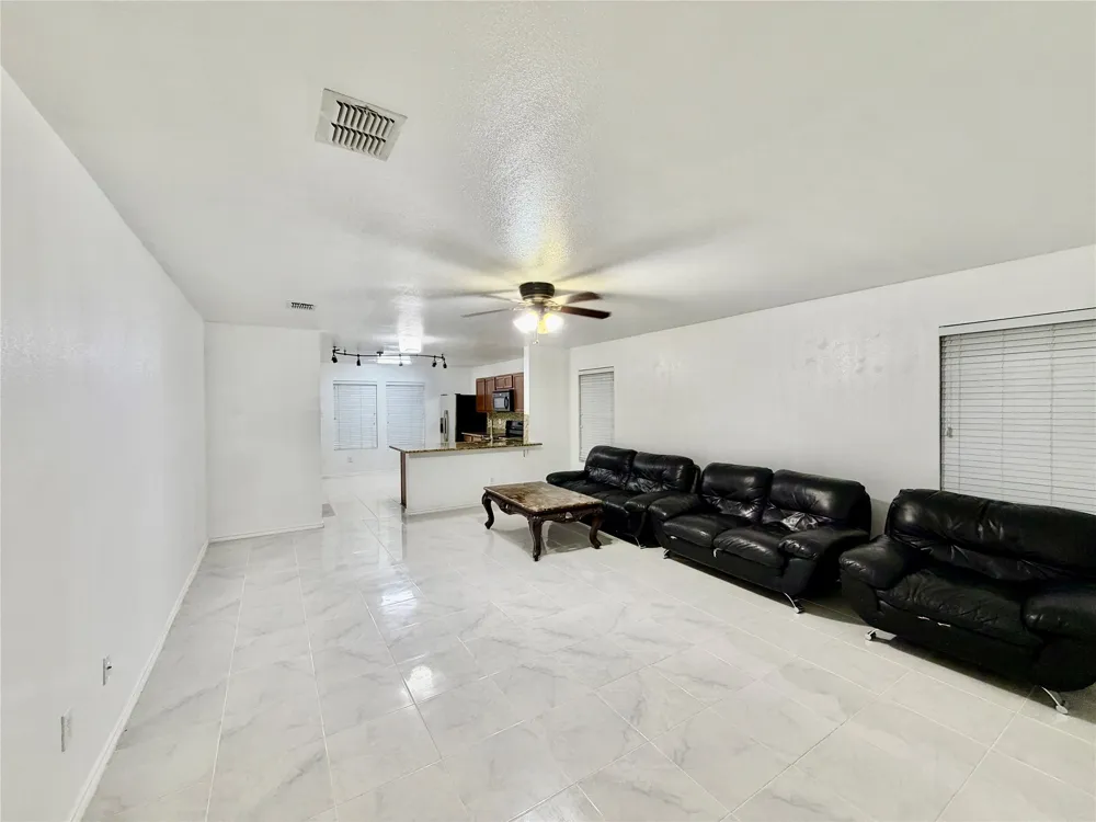8107 Stowe Springs Lane Arlington, TX 76002