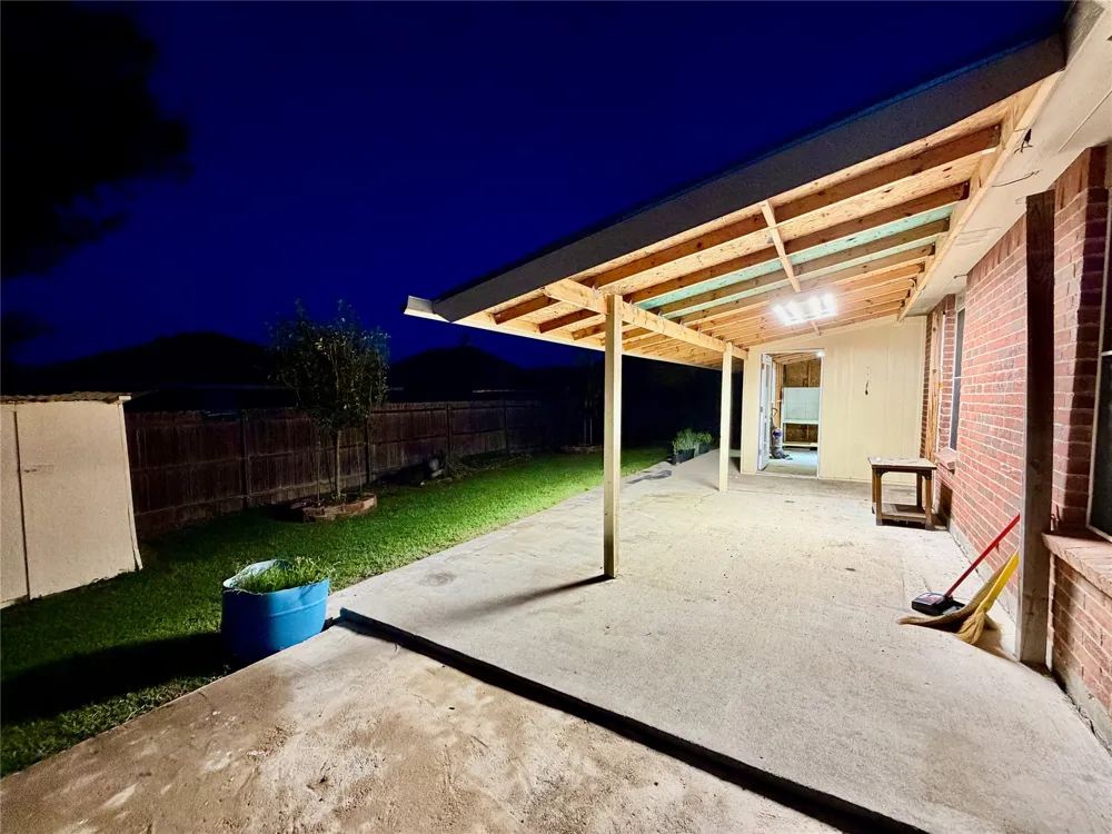 8107 Stowe Springs Lane Arlington, TX 76002