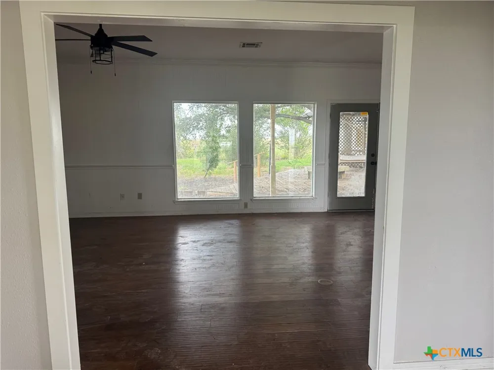 565 Fm 1772 Rosebud, TX 76570