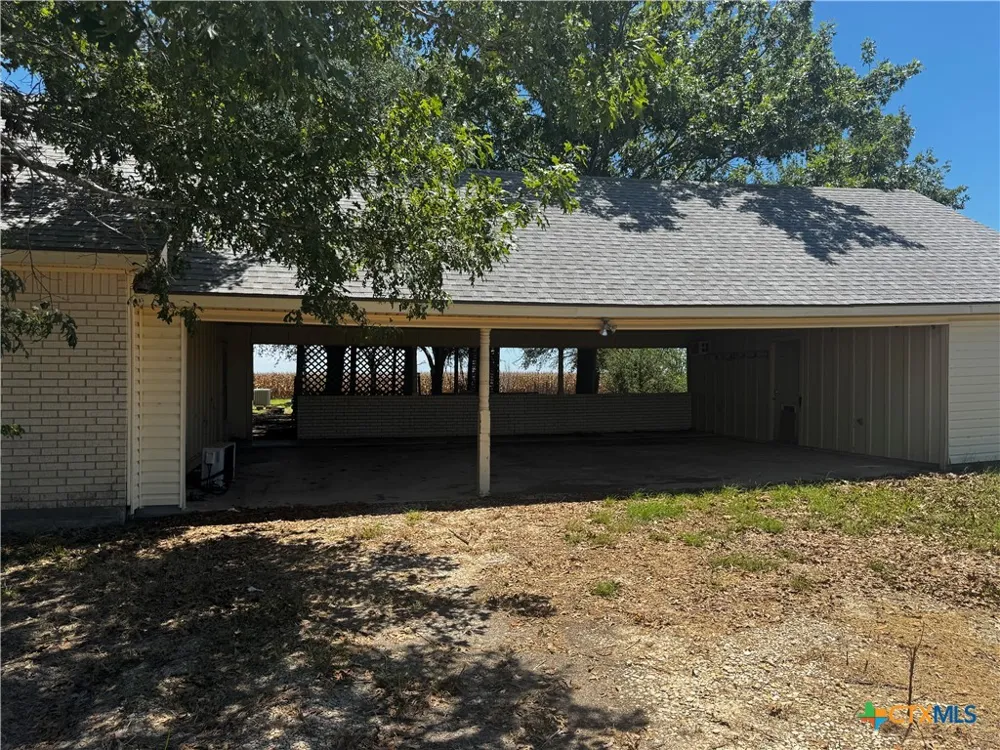 565 Fm 1772 Rosebud, TX 76570