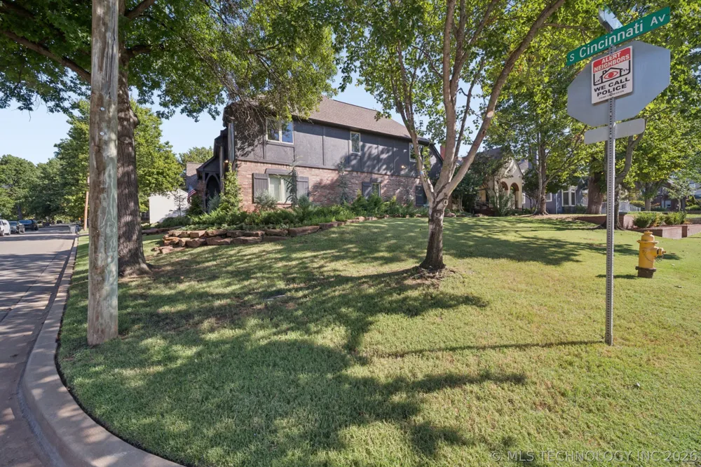 2445 S Cincinnati Avenue S Tulsa, OK 74114