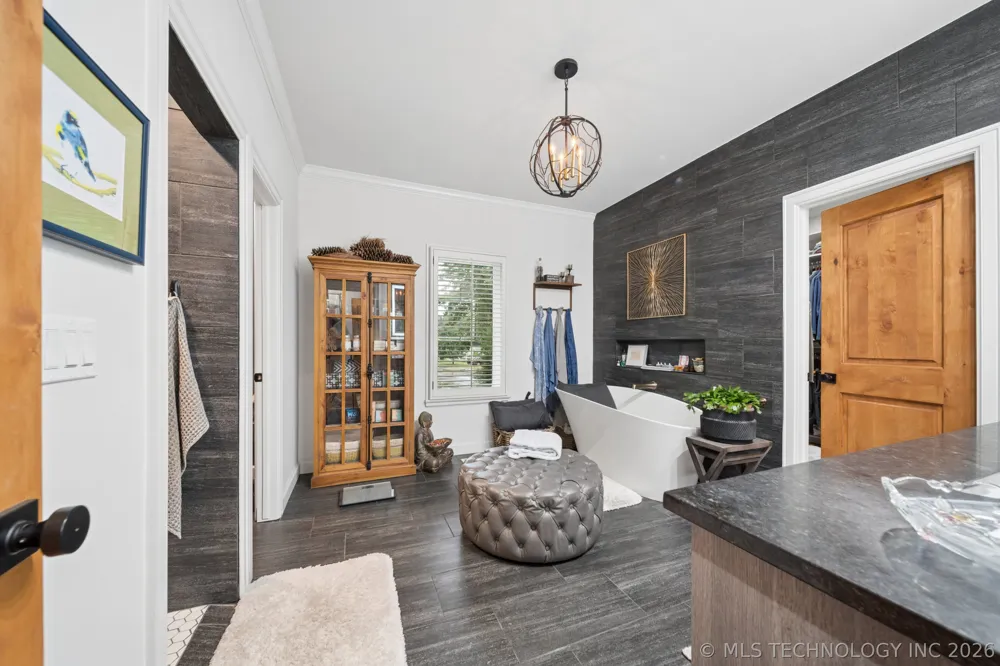 2445 S Cincinnati Avenue S Tulsa, OK 74114