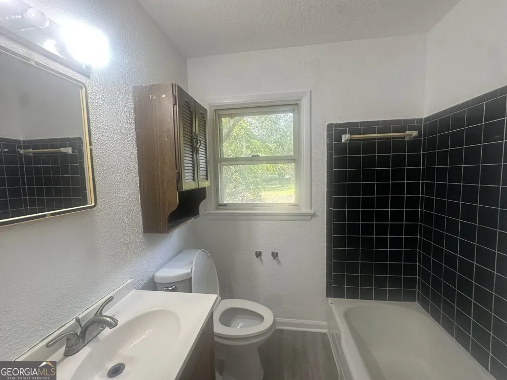 5632 Ash ST Forest Park, GA 30297