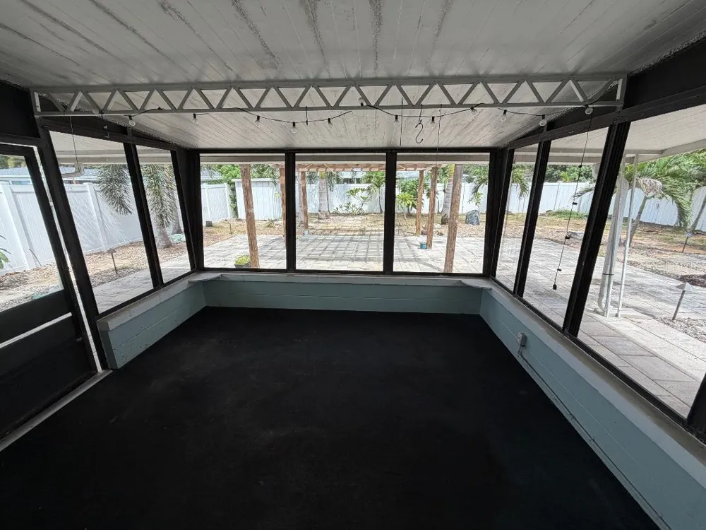 6017 43RD AVENUE St Petersburg, FL 33709