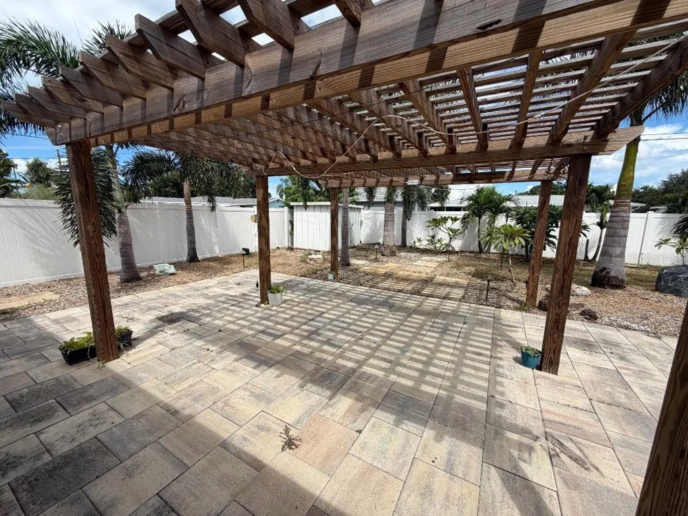 6017 43RD AVENUE St Petersburg, FL 33709