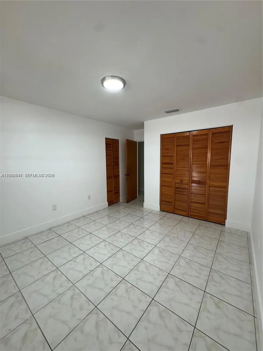 1107 NW 30th Ave #1107 Miami, FL 33125