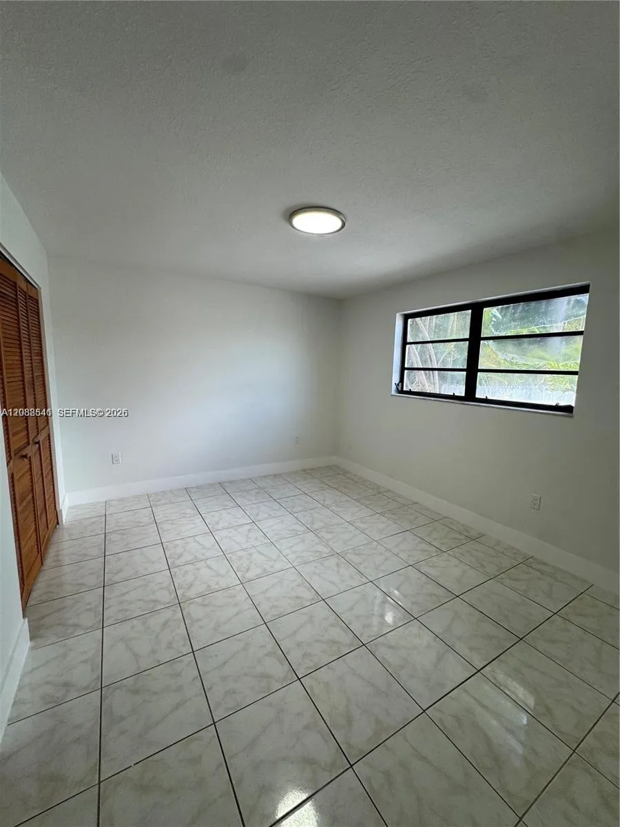 1107 NW 30th Ave #1107 Miami, FL 33125