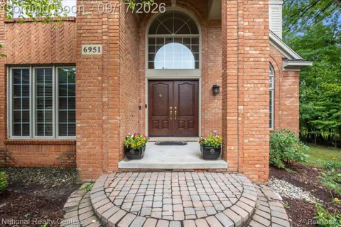 6951 Brook Hollow Court