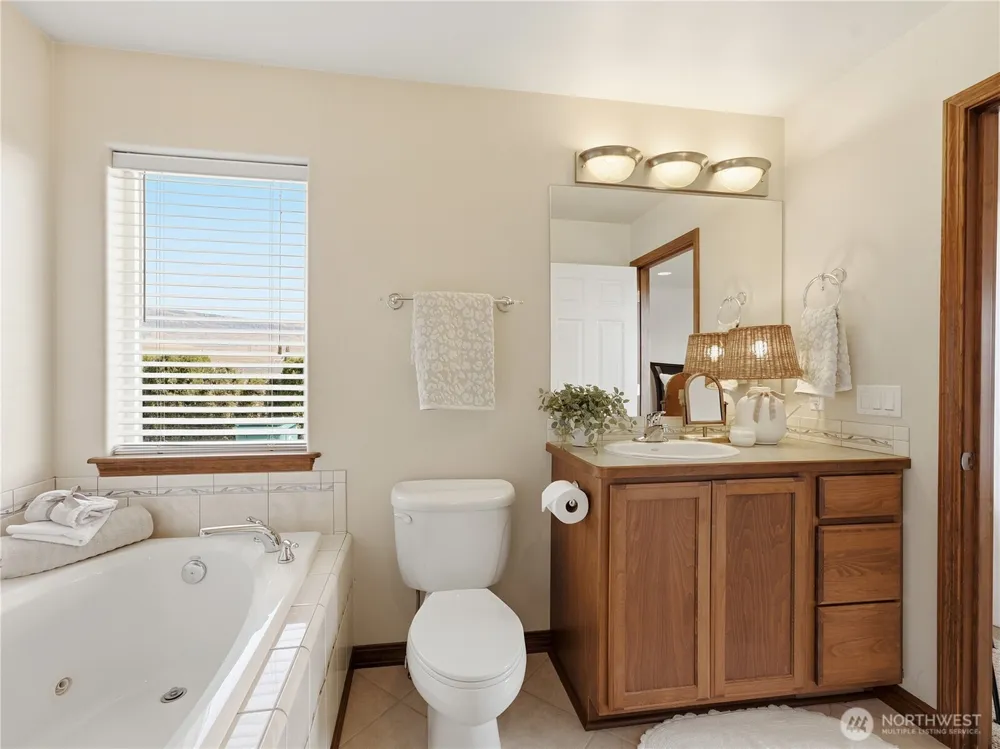 2304 Canyon Hills Drive East Wenatchee, WA 98802