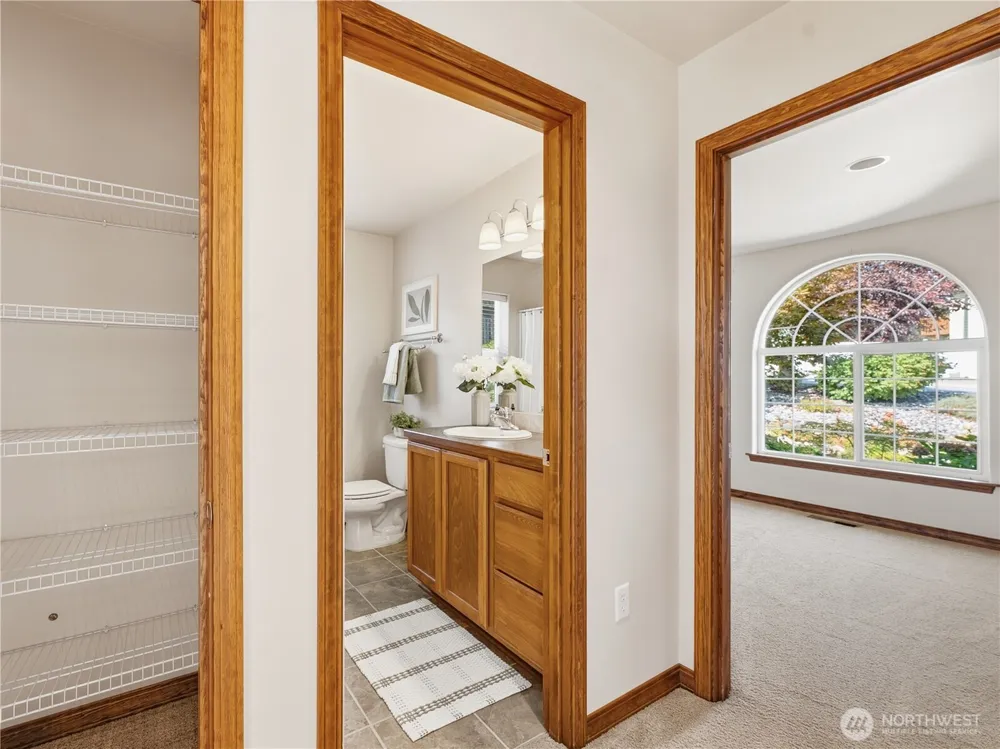 2304 Canyon Hills Drive East Wenatchee, WA 98802