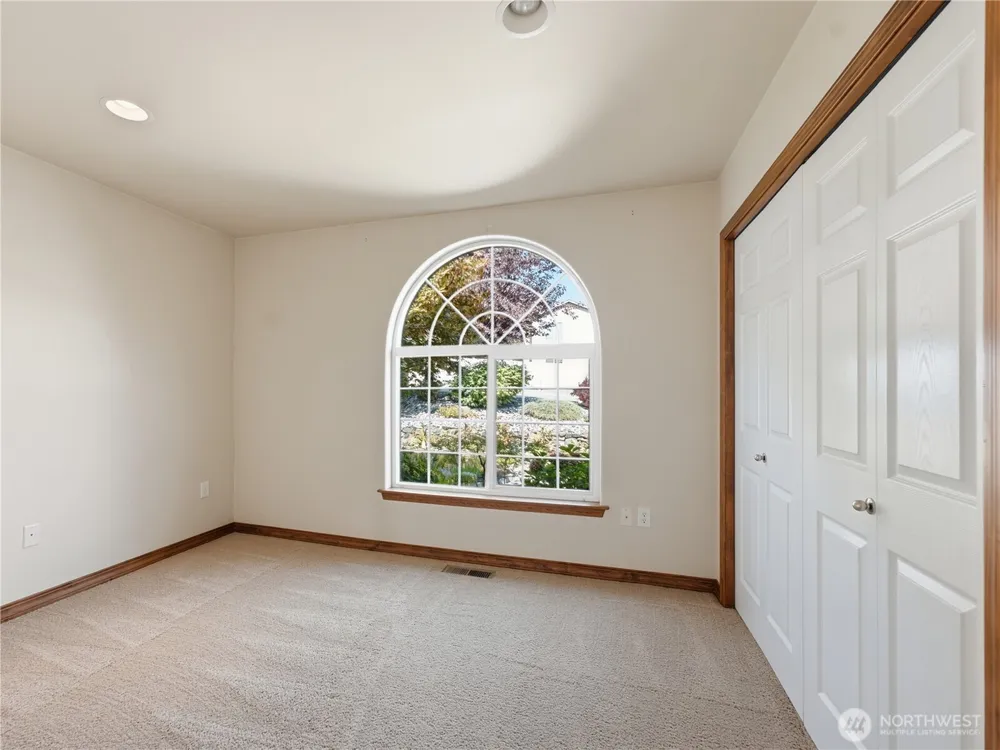 2304 Canyon Hills Drive East Wenatchee, WA 98802