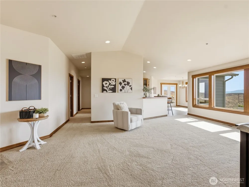 2304 Canyon Hills Drive East Wenatchee, WA 98802