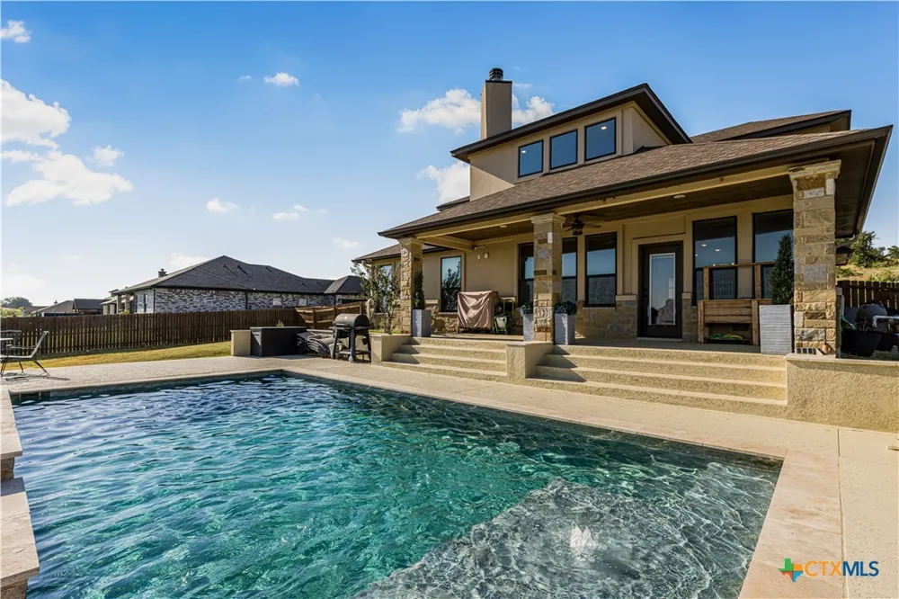 1018 Saddle Bluff Drive Salado, TX 76571