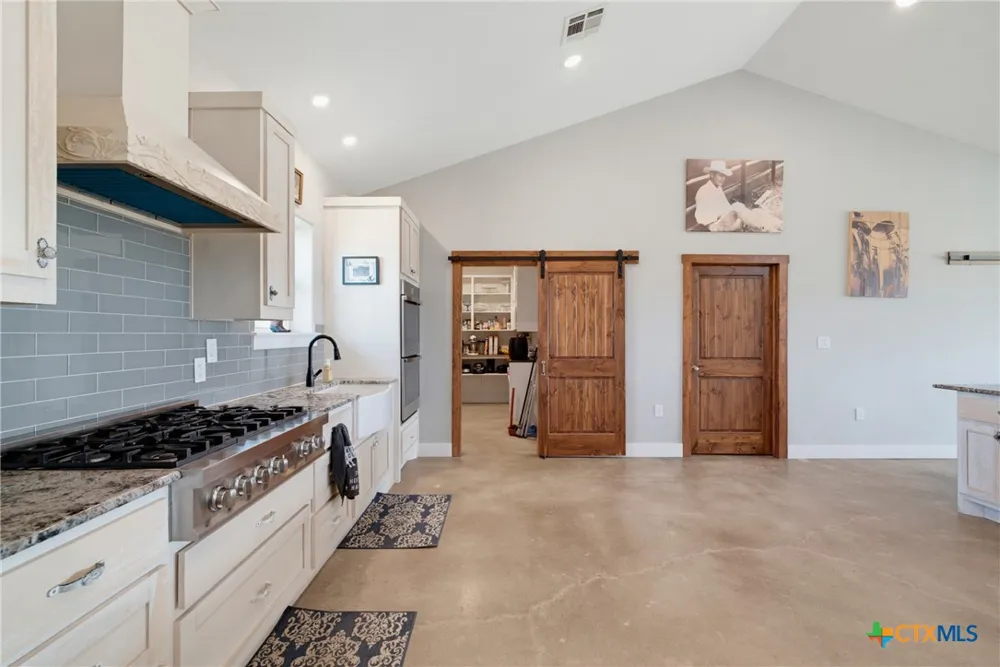 16905 Fm 112 Thrall, TX 76578