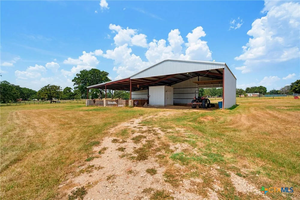 16905 Fm 112 Thrall, TX 76578