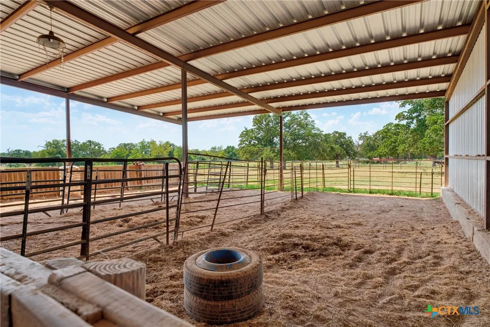 16905 Fm 112 Thrall, TX 76578
