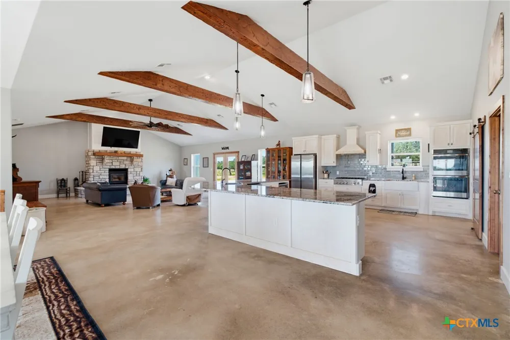 16905 Fm 112 Thrall, TX 76578
