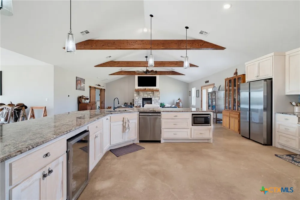 16905 Fm 112 Thrall, TX 76578