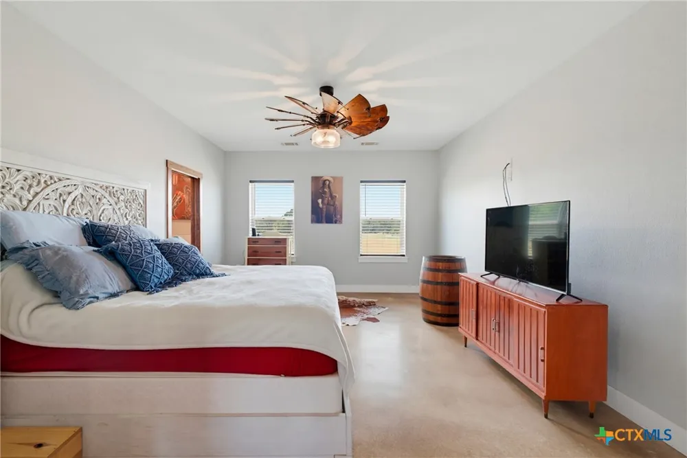 16905 Fm 112 Thrall, TX 76578