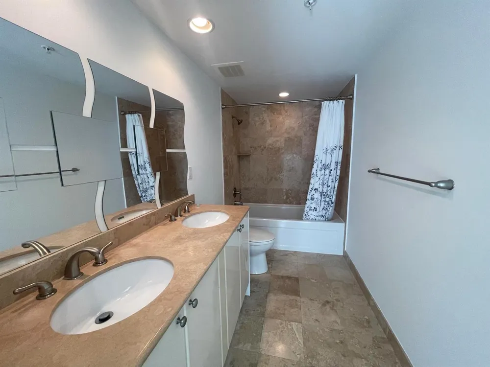 1755 E HALLANDALE BEACH BOULEVARD #1005E Hallandale Beach, FL 33009