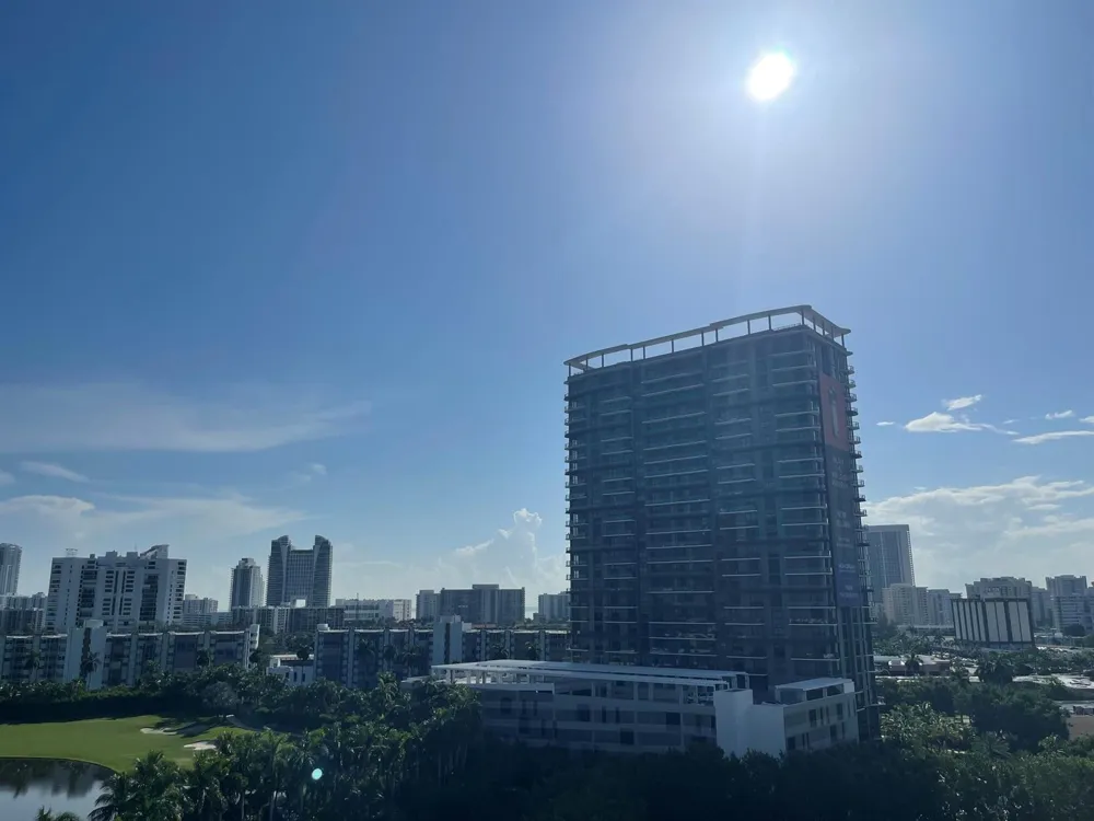 1755 E HALLANDALE BEACH BOULEVARD #1005E Hallandale Beach, FL 33009