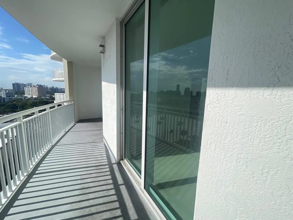 1755 E HALLANDALE BEACH BOULEVARD #1005E Hallandale Beach, FL 33009
