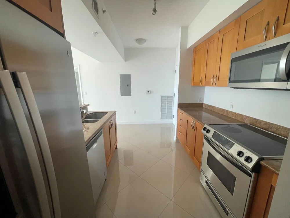 1755 E HALLANDALE BEACH BOULEVARD #1005E Hallandale Beach, FL 33009