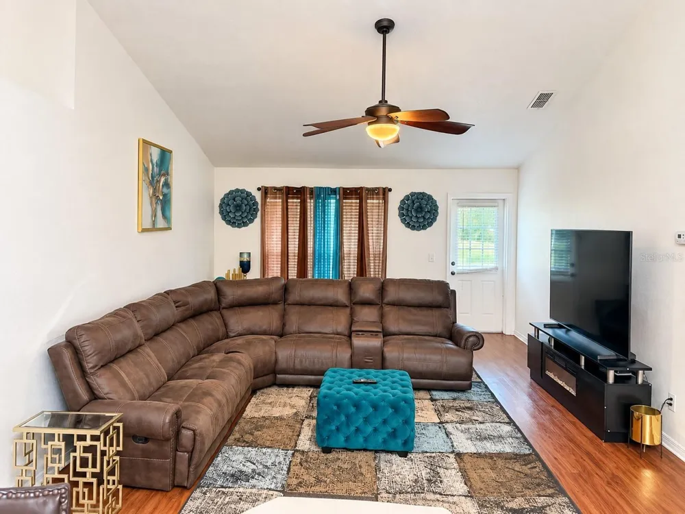 24107 MILFORD DRIVE Eustis, FL 32736