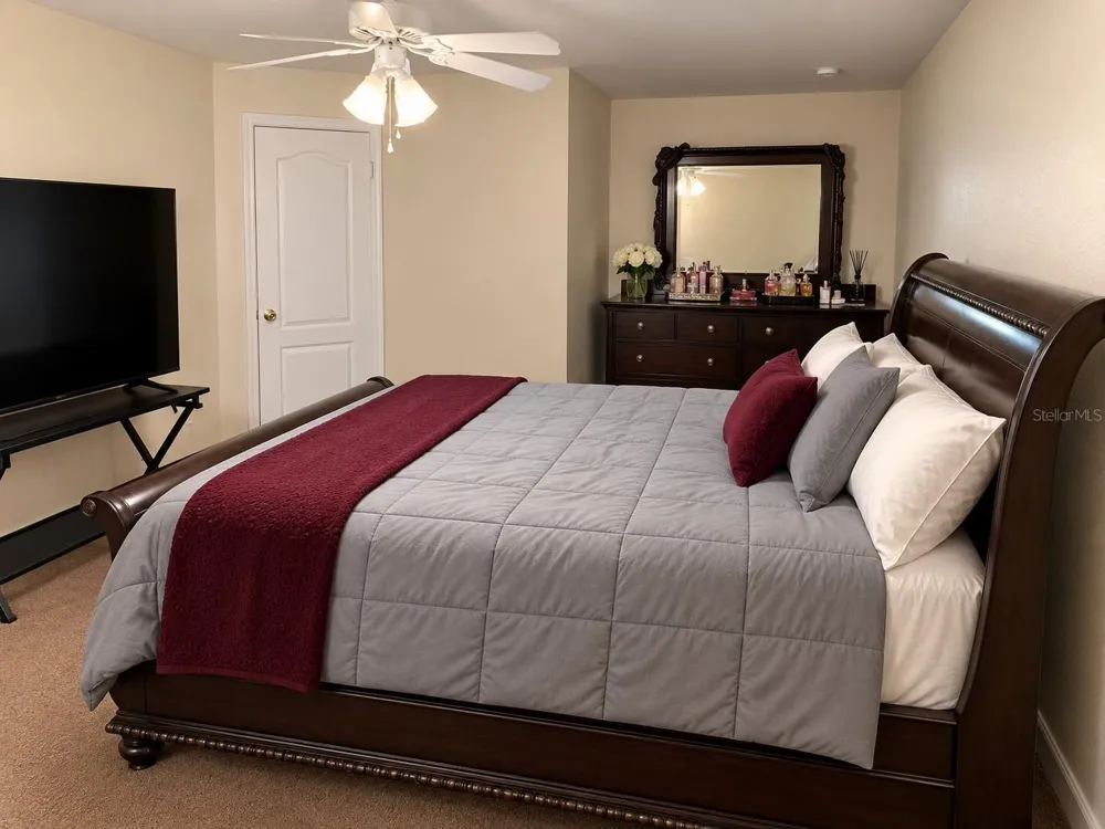 24107 MILFORD DRIVE Eustis, FL 32736