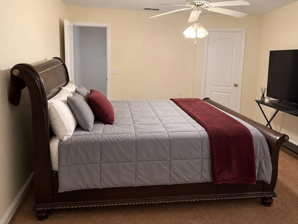 24107 MILFORD DRIVE Eustis, FL 32736