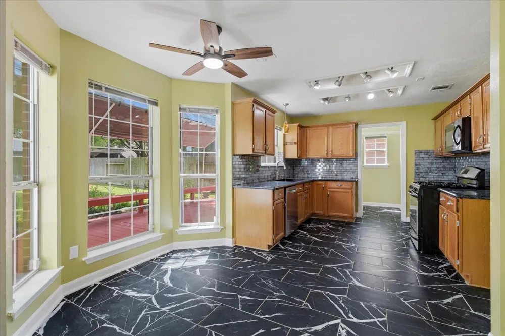 7210 Hazel Cove Drive Houston, TX 77095
